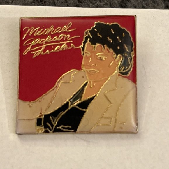 Other - Michael Jackson Red Background Pin Pinback PB17B